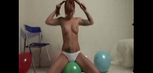  Scarlett Pain Balloon Rubbing